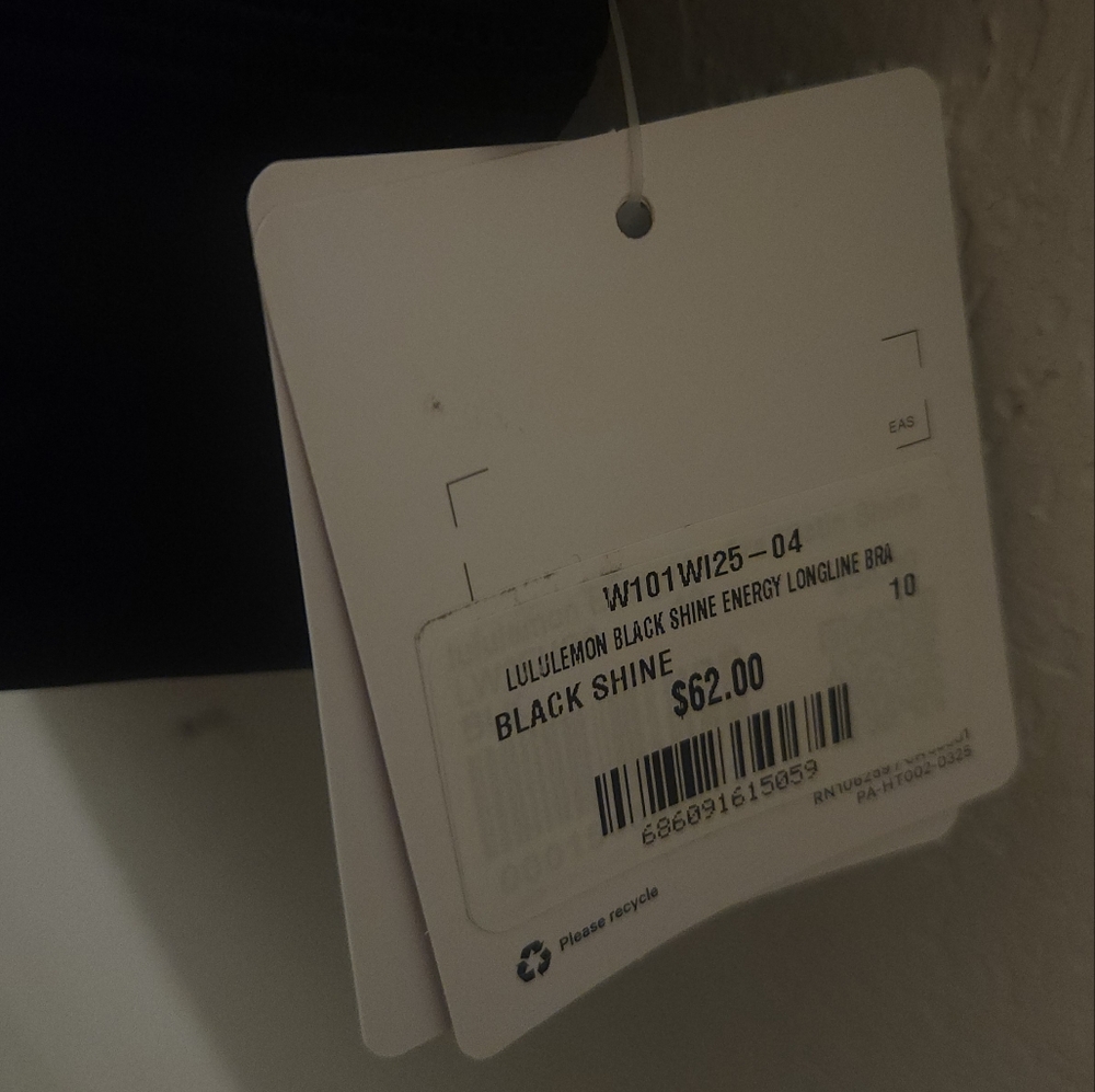lululemon | Barry's Energy Longline Bra in Black Shine - Picture 7 of 8